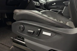 valkoinen Volkswagen Amarok 2020 kuva 27.