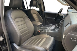 musta Volkswagen Amarok 2020 kuva 10.