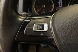 valkoinen Volkswagen Amarok 2020 kuva 16.