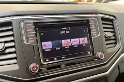 valkoinen Volkswagen Amarok 2020 kuva 20.