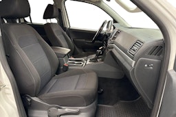 Valkoinen Volkswagen Amarok 2020 kuva 10.