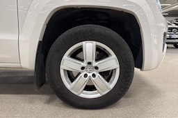 Valkoinen Volkswagen Amarok 2020 kuva 11.