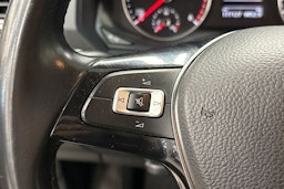 Valkoinen Volkswagen Amarok 2020 kuva 16.