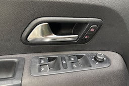 Valkoinen Volkswagen Amarok 2020 kuva 24.