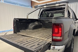 harmaa Volkswagen Amarok 2020 kuva 30.