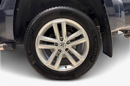 Sininen Volkswagen Amarok 2020 kuva 11.