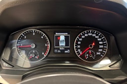 Sininen Volkswagen Amarok 2020 kuva 12.