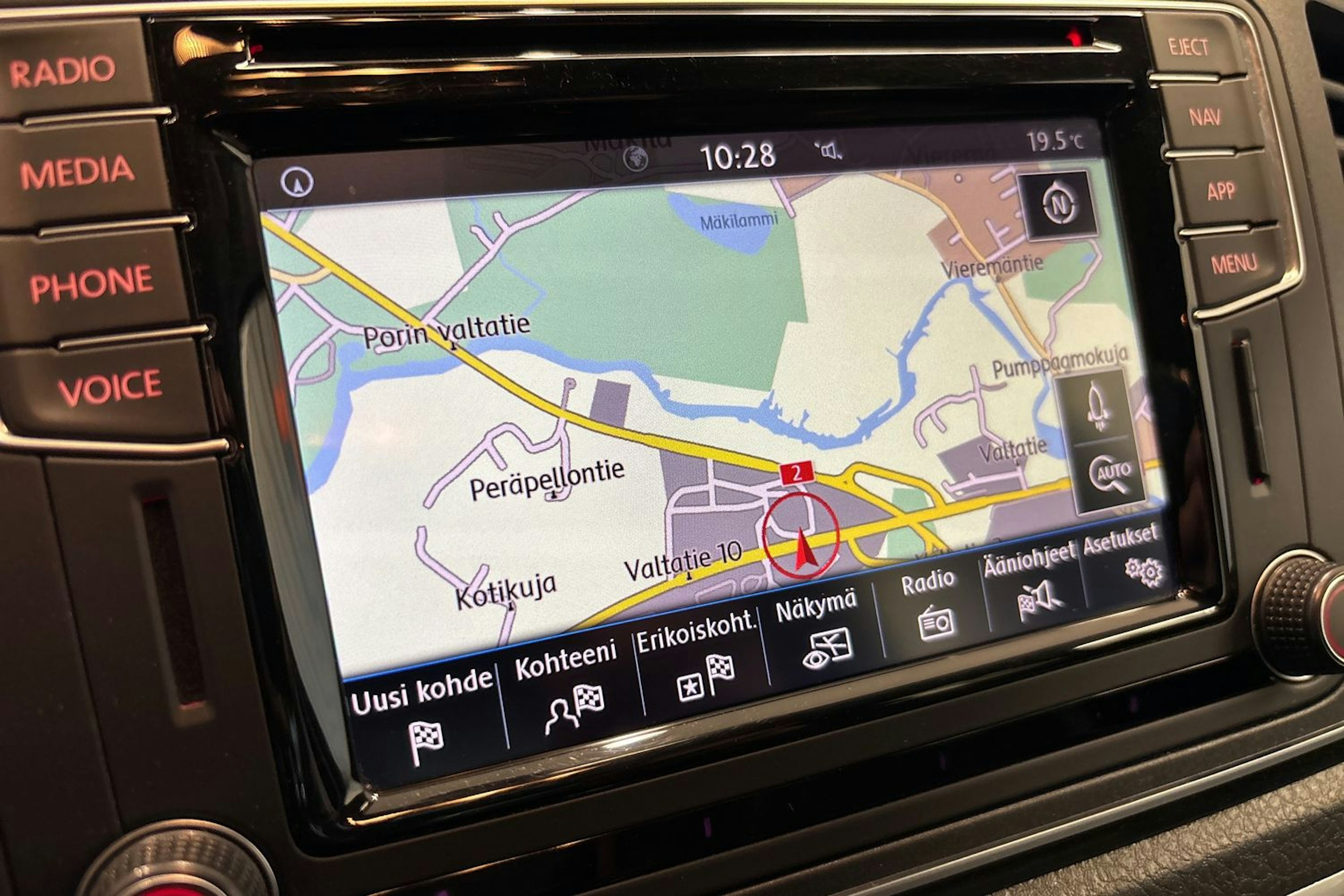 Sininen Volkswagen Amarok 2020 kuva 14.