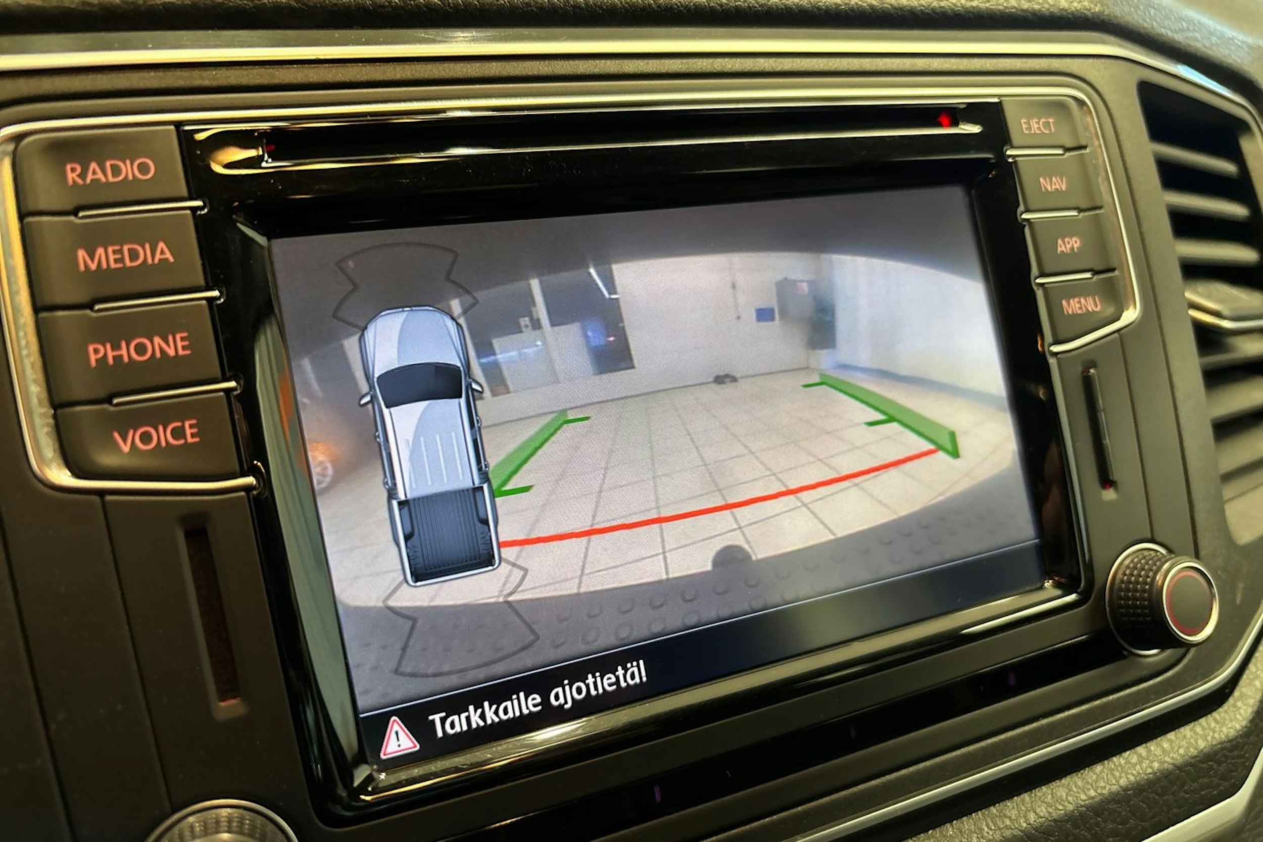 Sininen Volkswagen Amarok 2020 kuva 15.