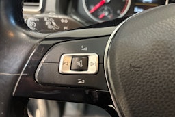 Sininen Volkswagen Amarok 2020 kuva 19.