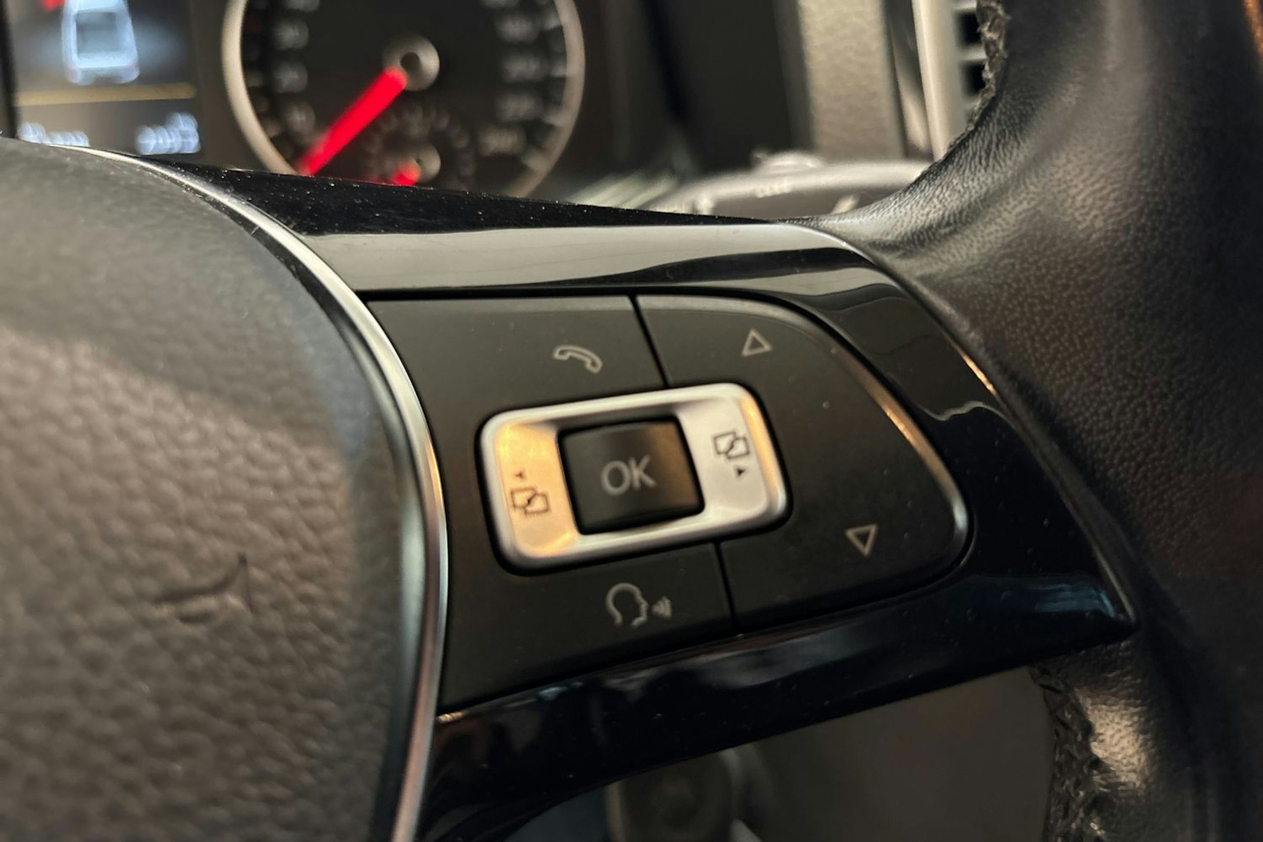 Sininen Volkswagen Amarok 2020 kuva 20.