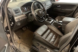 musta Volkswagen Amarok 2020 kuva 3.