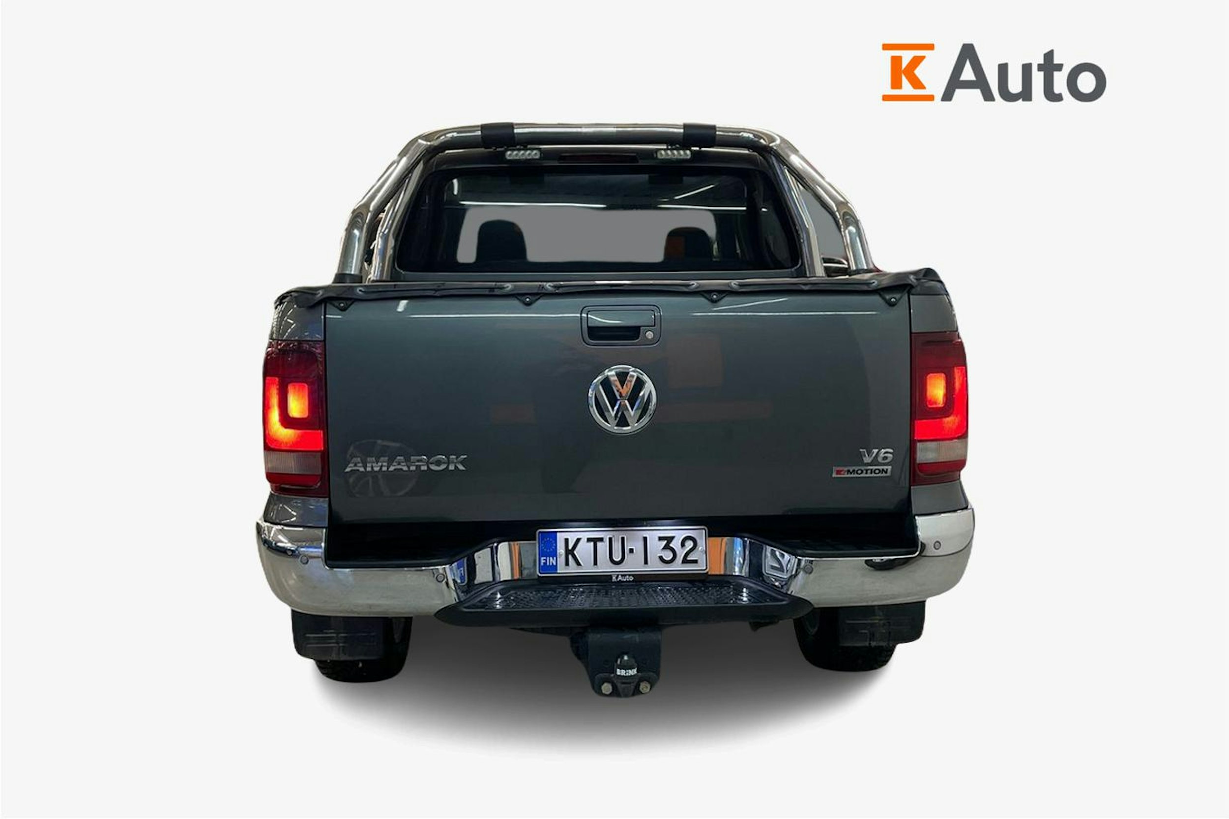Harmaa Volkswagen Amarok 2020 kuva 3.