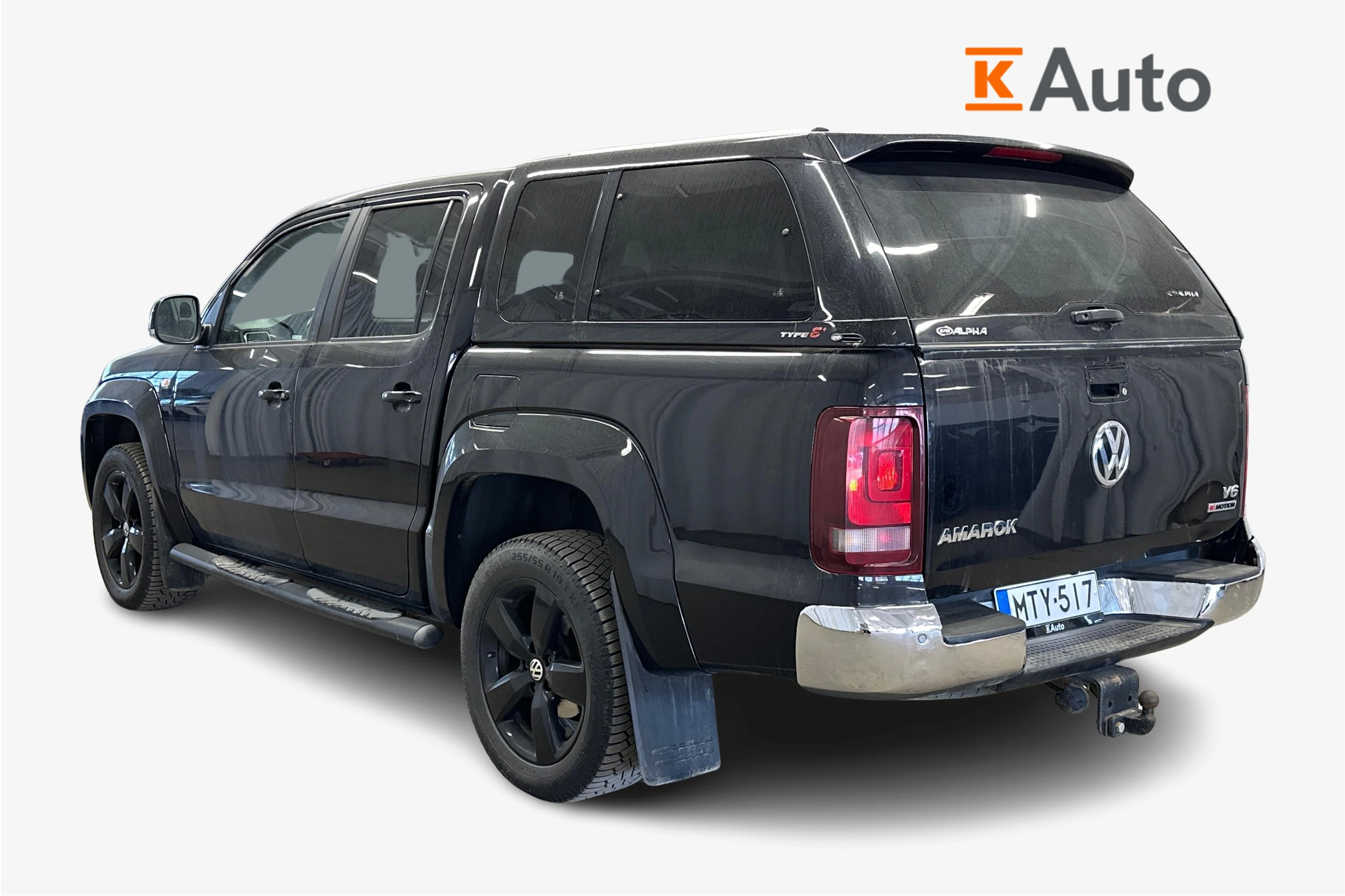 musta Volkswagen Amarok 2020 kuva 2.