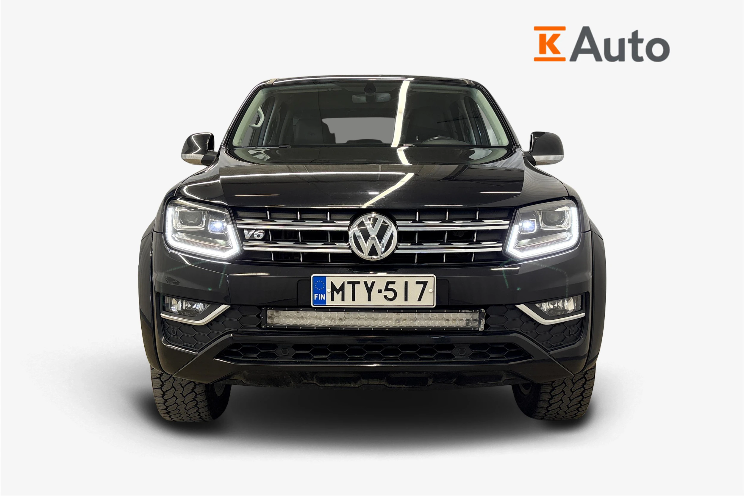 musta Volkswagen Amarok 2020 kuva 4.