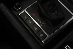musta Volkswagen Amarok 2020 kuva 21.