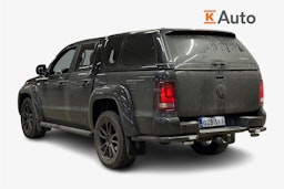 musta Volkswagen Amarok 2020 kuva 2.