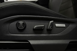 musta Volkswagen Amarok 2020 kuva 11.
