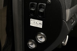 musta Volkswagen Amarok 2020 kuva 12.