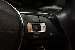 musta Volkswagen Amarok 2020 kuva 15.