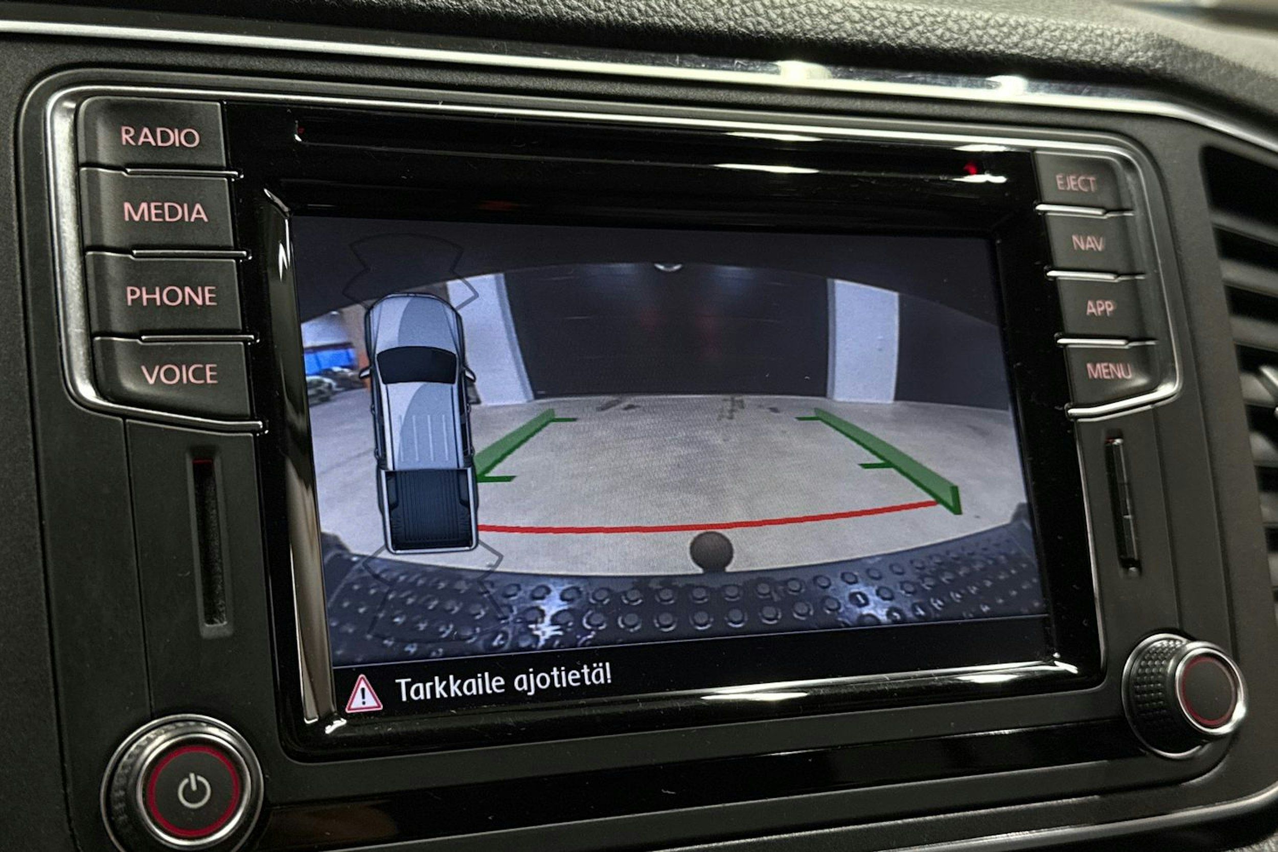 musta Volkswagen Amarok 2020 kuva 19.