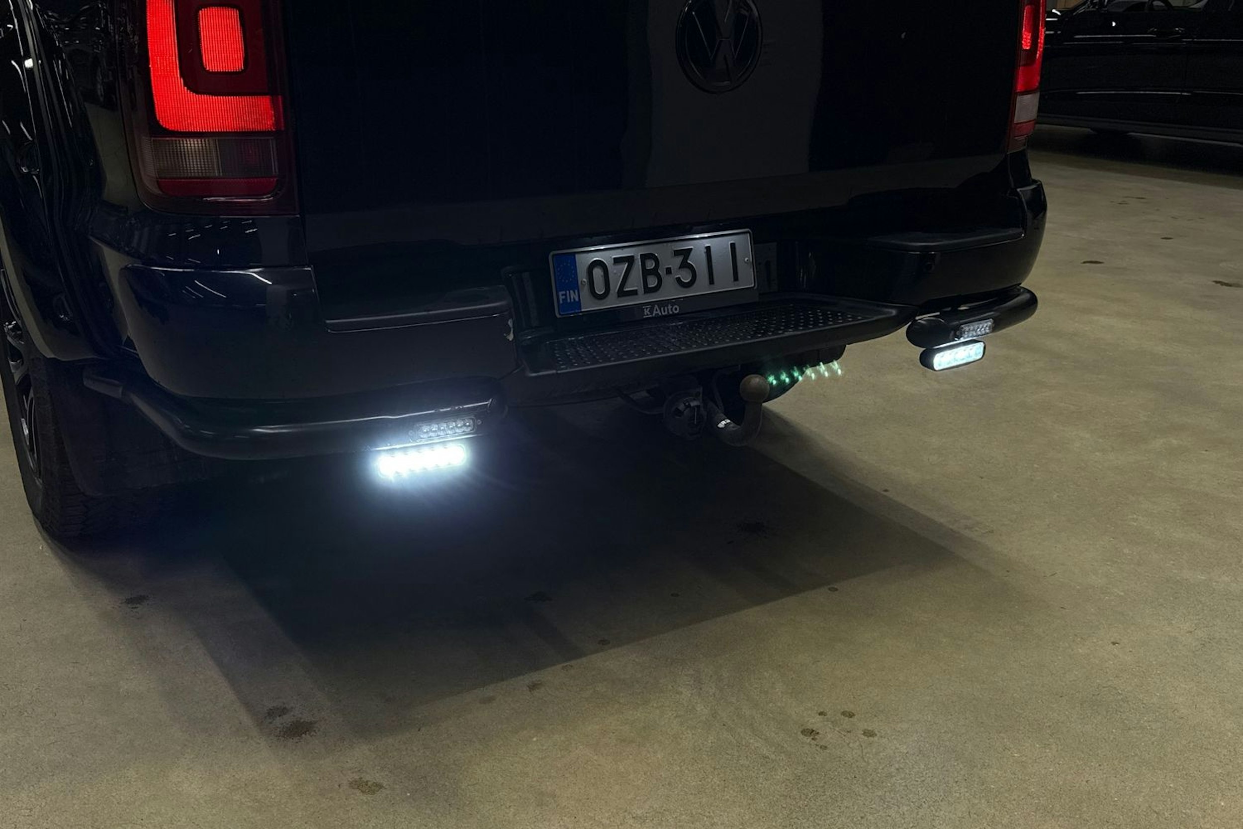 musta Volkswagen Amarok 2020 kuva 31.