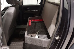 sininen Volkswagen Amarok 2020 kuva 13.