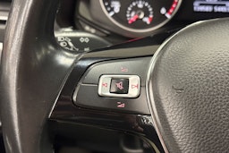 valkoinen Volkswagen Amarok 2020 kuva 16.