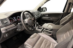Musta Volkswagen Amarok 2020 kuva 7.