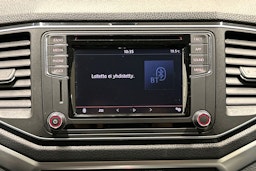 Musta Volkswagen Amarok 2020 kuva 22.