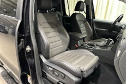 Musta Volkswagen Amarok 2020 kuva 27.