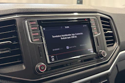 harmaa Volkswagen Amarok 2020 kuva 17.