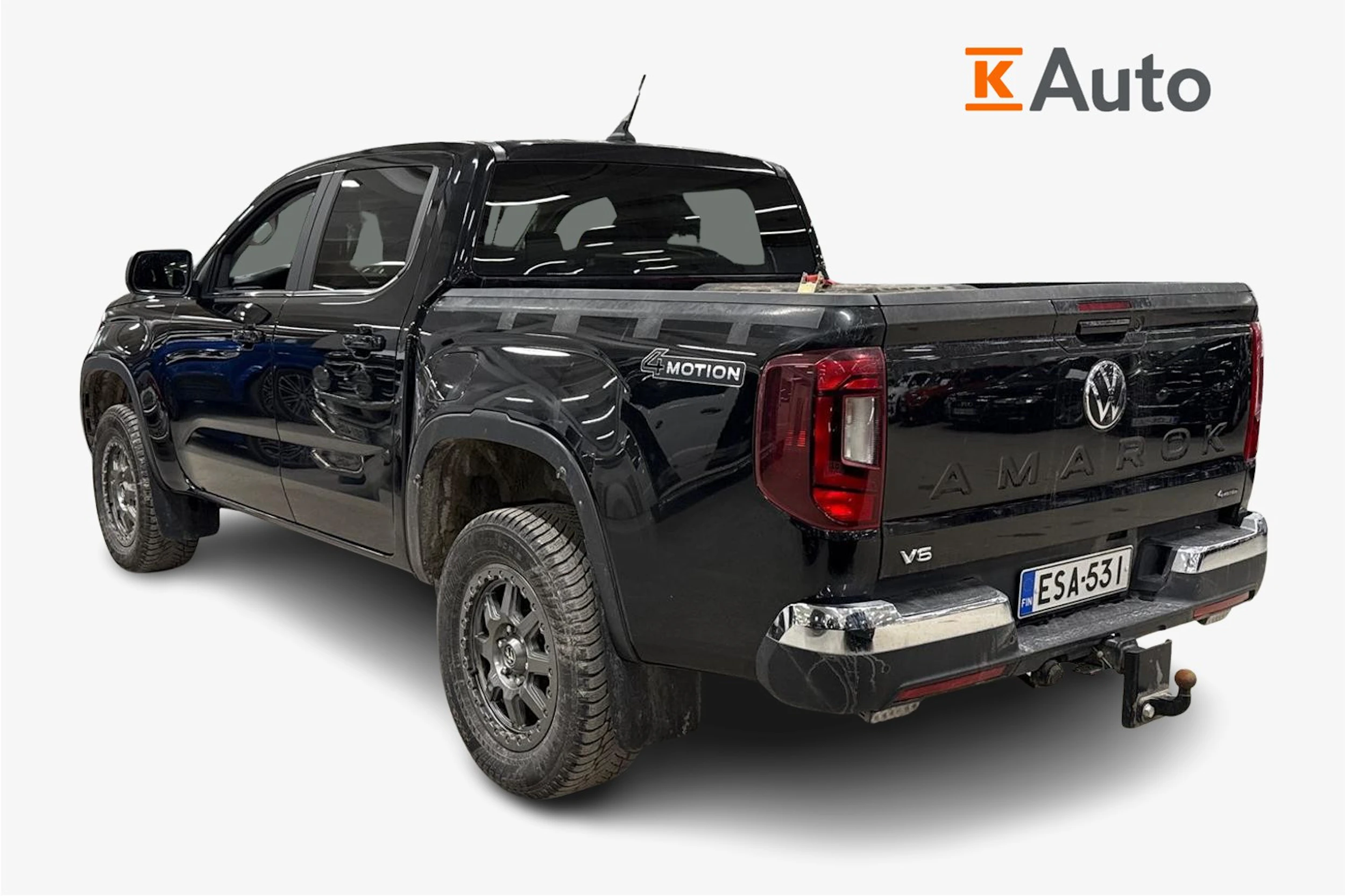 musta Volkswagen Amarok 2023 kuva 2.