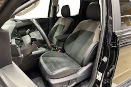 musta Volkswagen Amarok 2023 kuva 8.