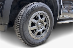 musta Volkswagen Amarok 2023 kuva 12.