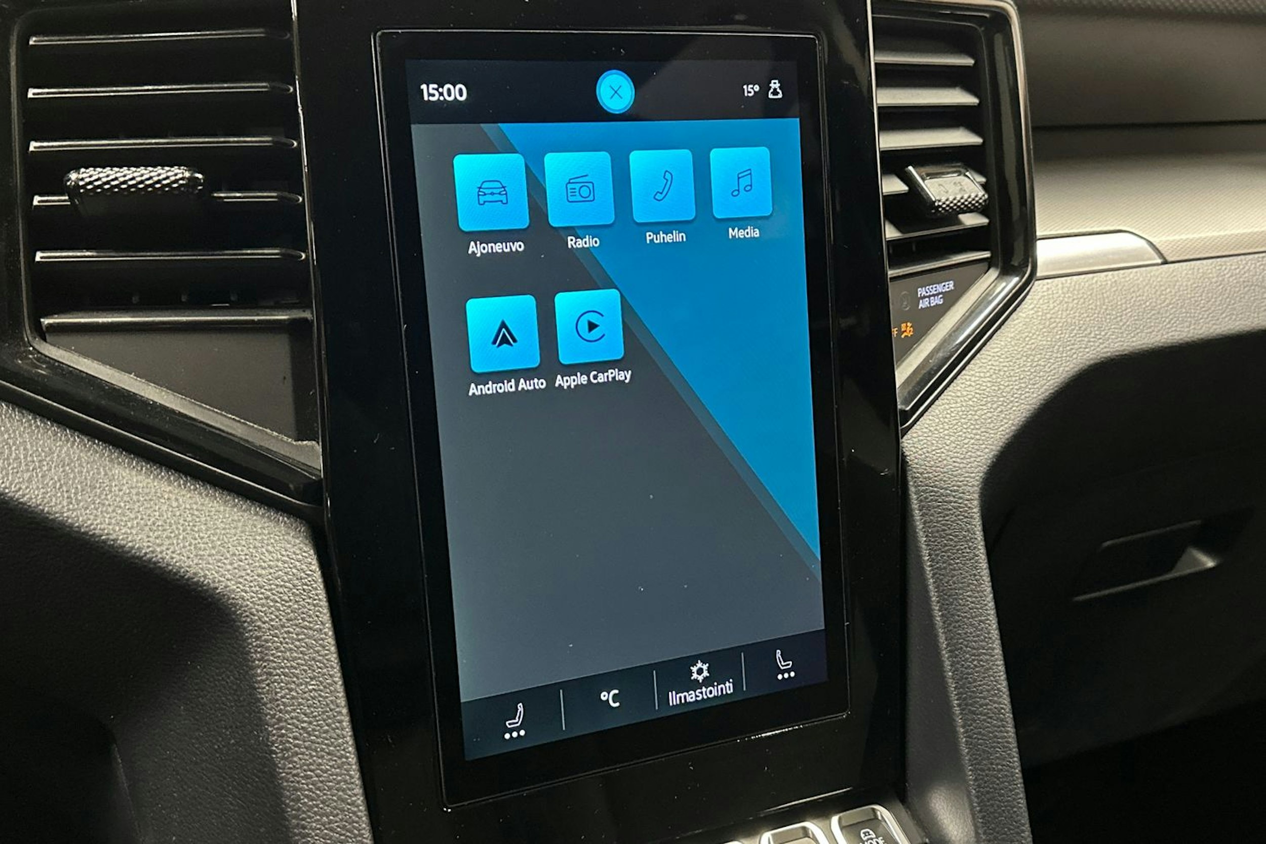 musta Volkswagen Amarok 2023 kuva 22.