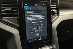 musta Volkswagen Amarok 2023 kuva 24.