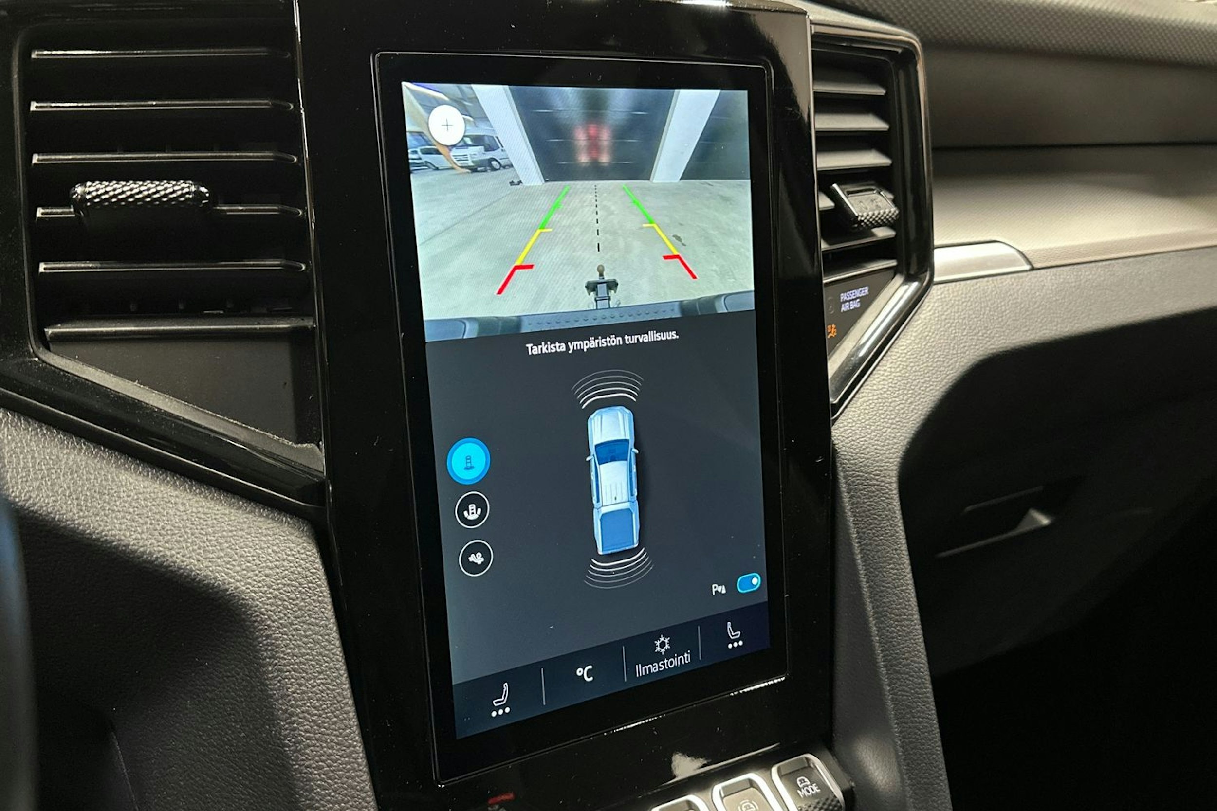 musta Volkswagen Amarok 2023 kuva 27.