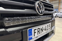 musta Volkswagen Amarok 2023 kuva 33.