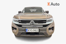 Harmaa Volkswagen Amarok 2023 kuva 5.