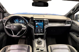 sininen Volkswagen Amarok 2023 kuva 3.