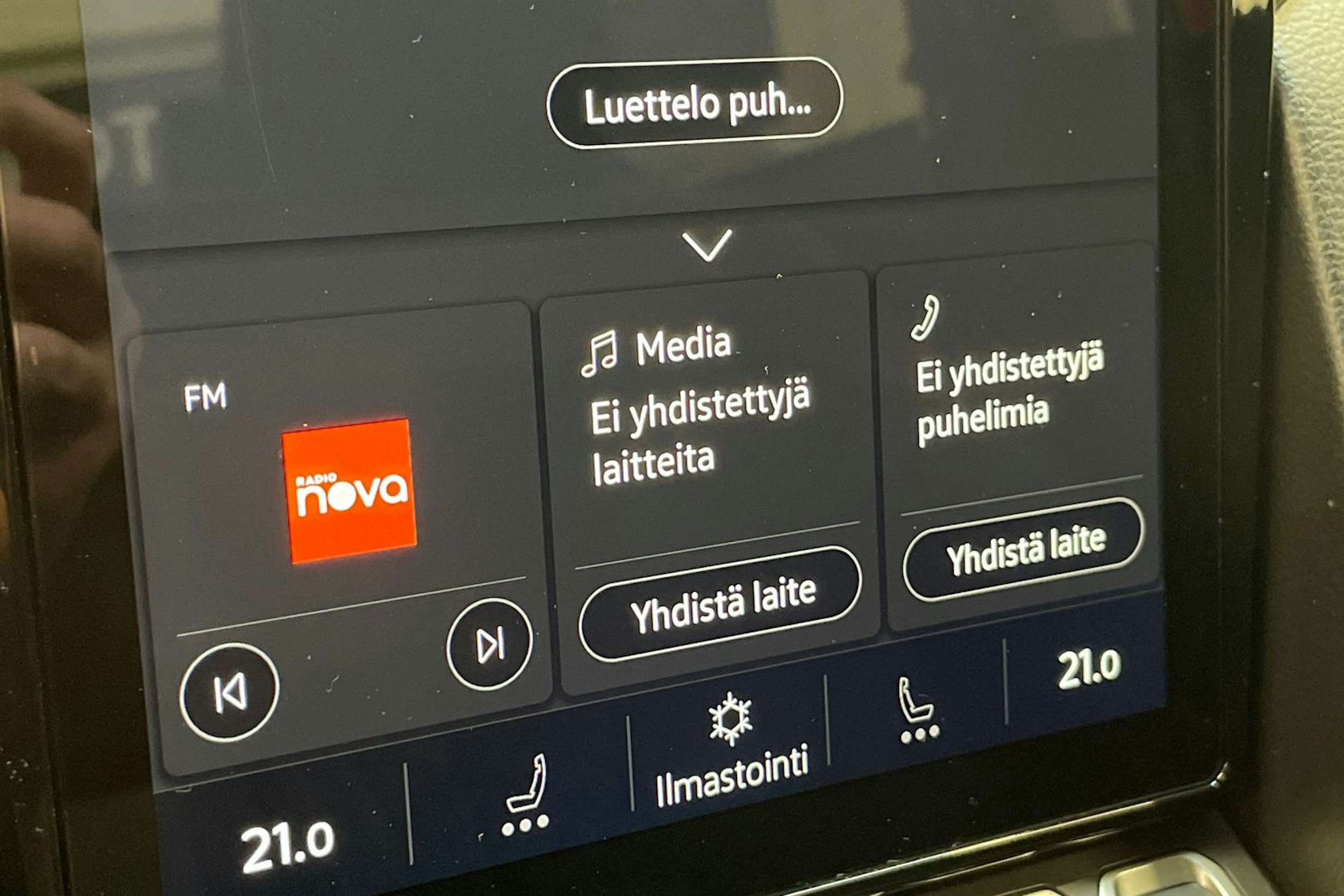 punainen Volkswagen Amarok 2023 kuva 23.