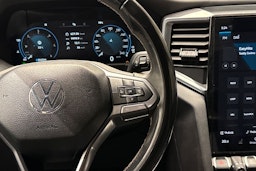 musta Volkswagen Amarok 2023 kuva 16.