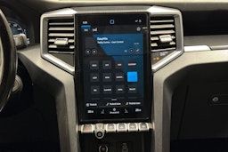 musta Volkswagen Amarok 2023 kuva 17.