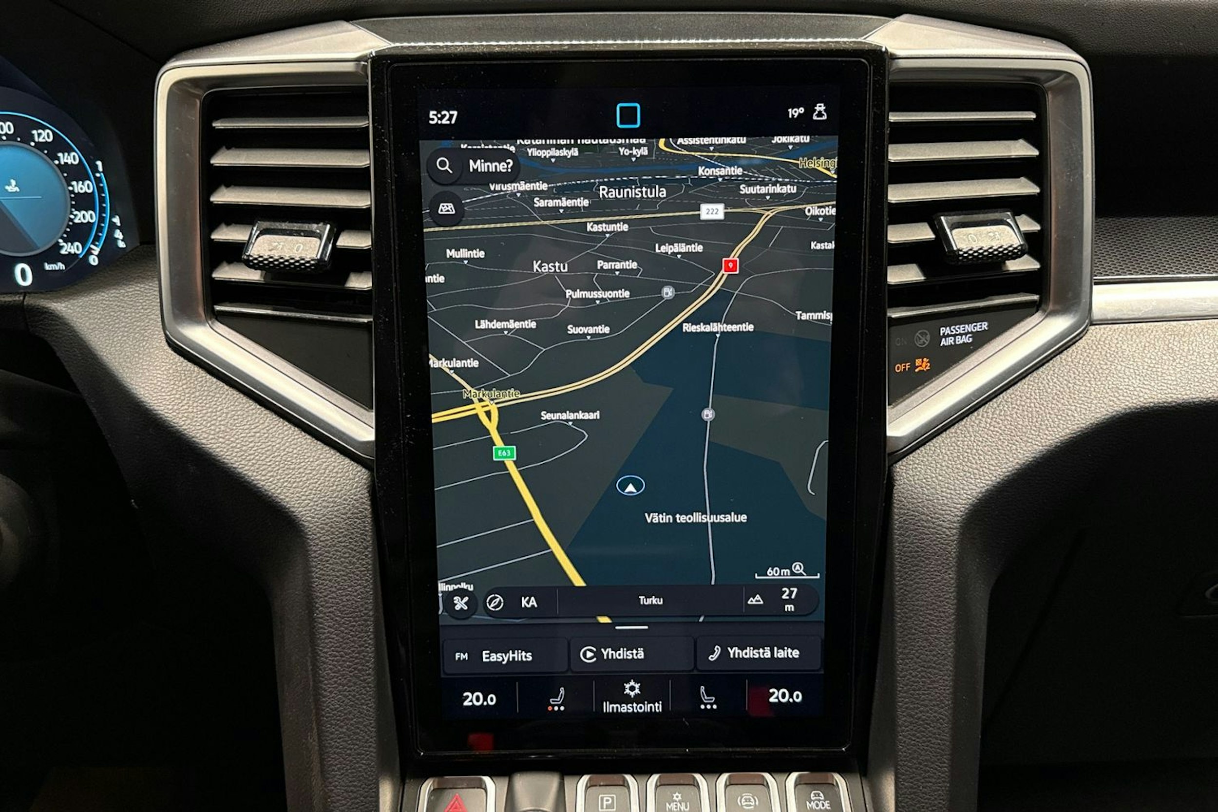 musta Volkswagen Amarok 2023 kuva 24.