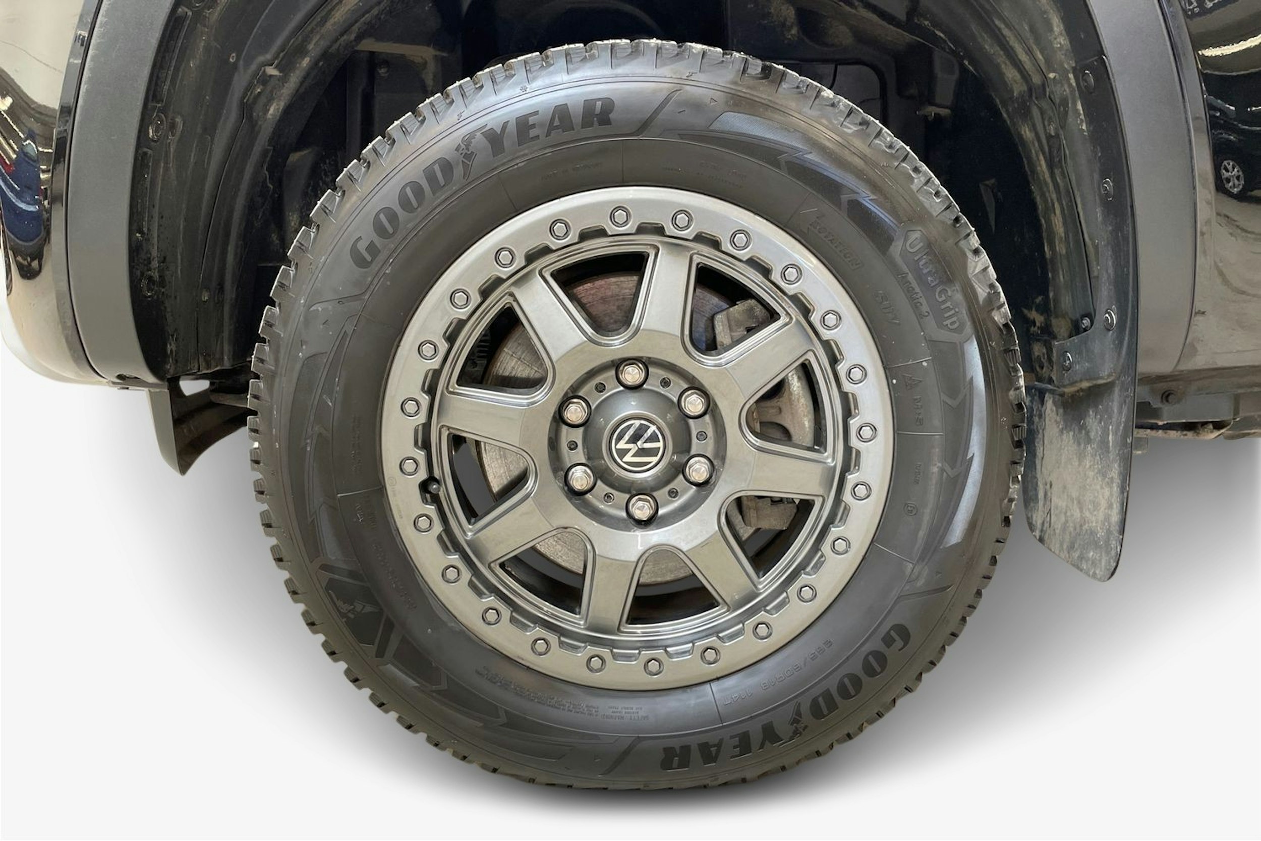 musta Volkswagen Amarok 2024 kuva 12.