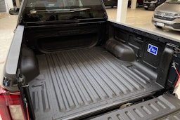 musta Volkswagen Amarok 2024 kuva 15.