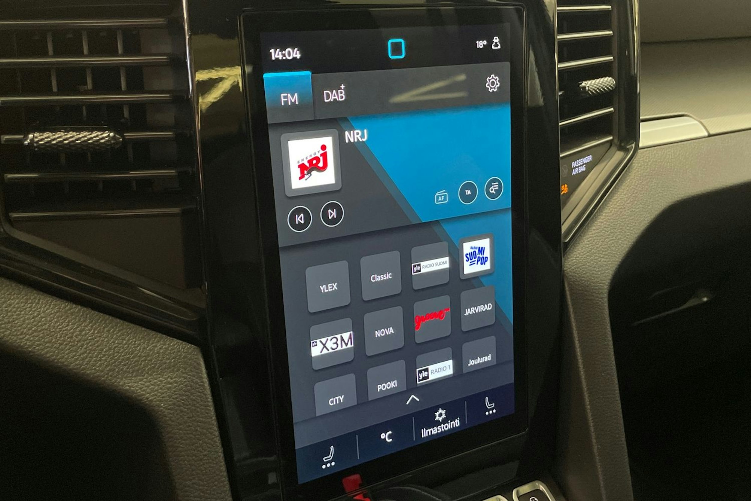 musta Volkswagen Amarok 2024 kuva 20.