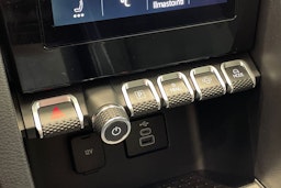 musta Volkswagen Amarok 2024 kuva 25.