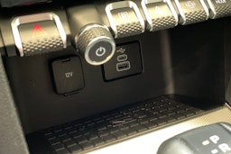 musta Volkswagen Amarok 2024 kuva 26.